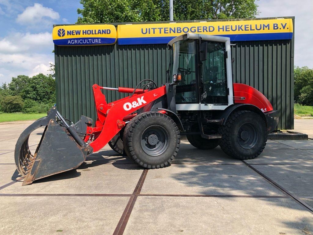 O&K L6.5 shovel