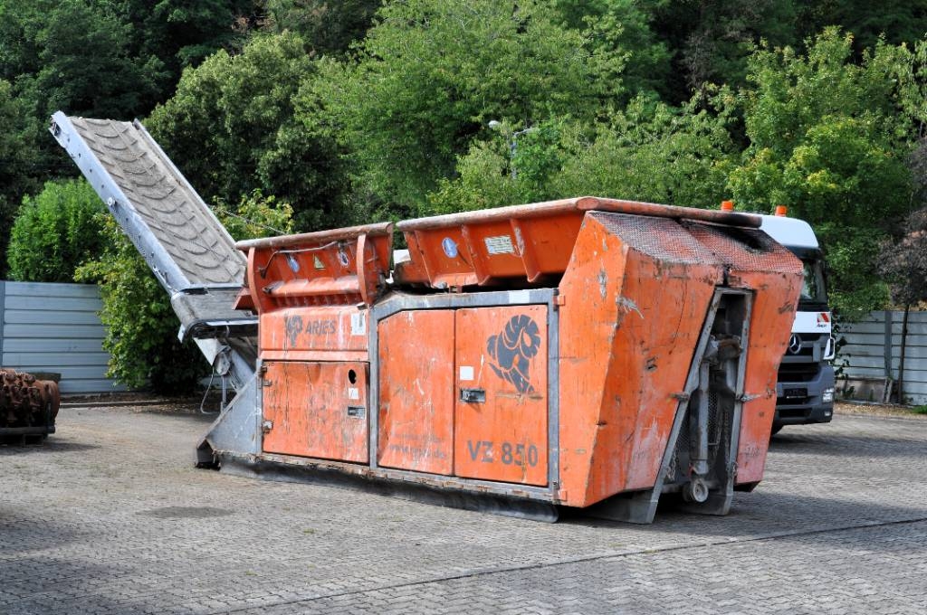 Broyeur de déchets Arjes VZ 850 D — occasion 2016, 11 000 h
