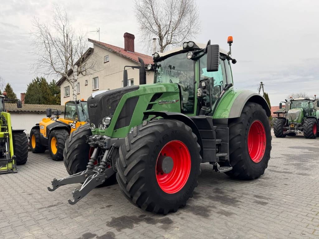 Fendt 828 VARIO PROFI+ PLUS / GPS READY
