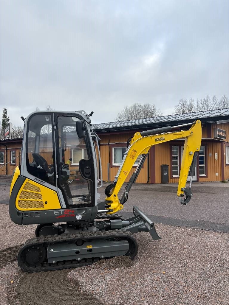 Mini-pelle Wacker Neuson ET 24 — occasion 2025