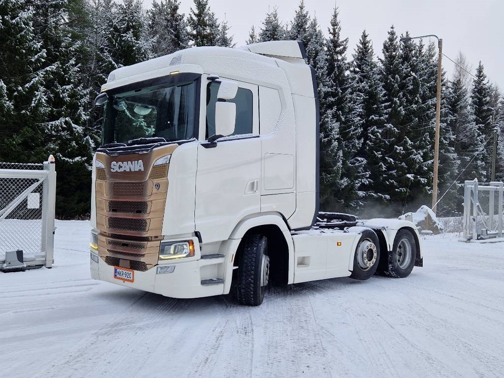 Scania S500 6x2/4
