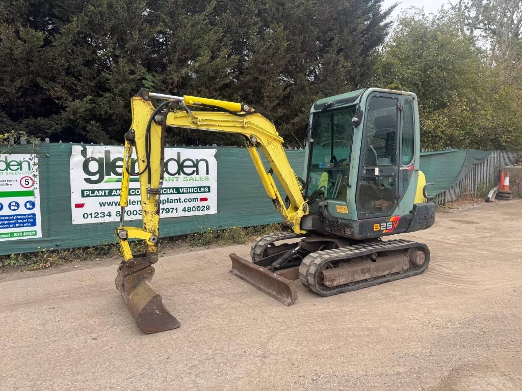 Yanmar B 25 V