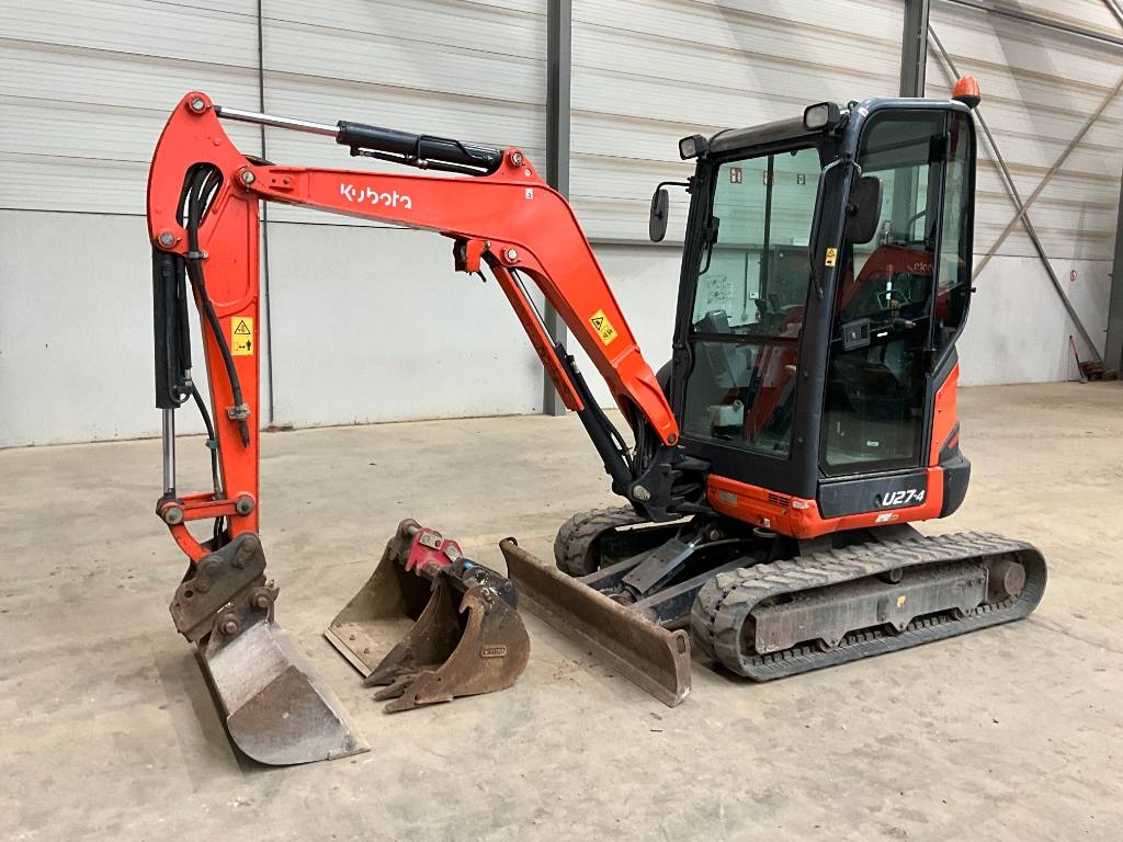 Kubota U 27-4
