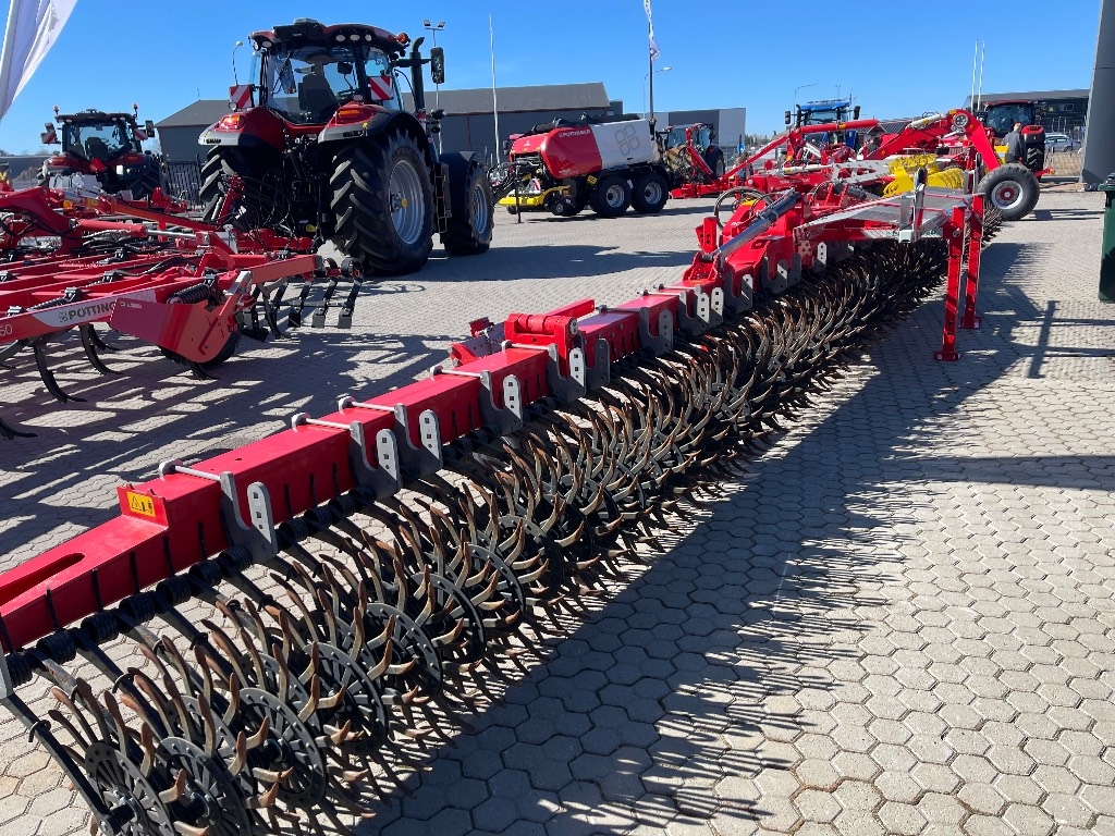 Pöttinger Rotocare V12400