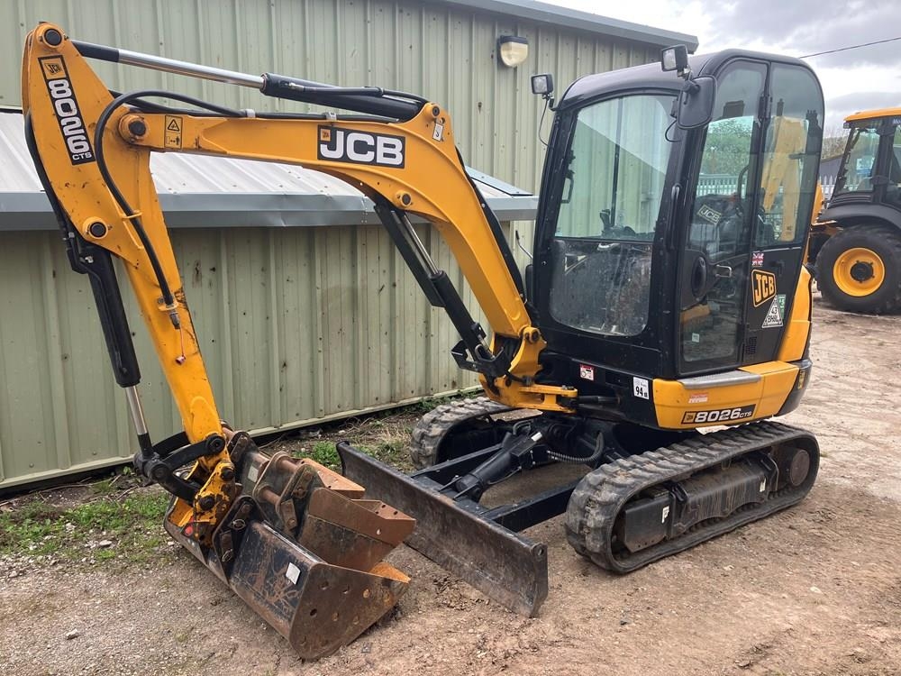 JCB 8026