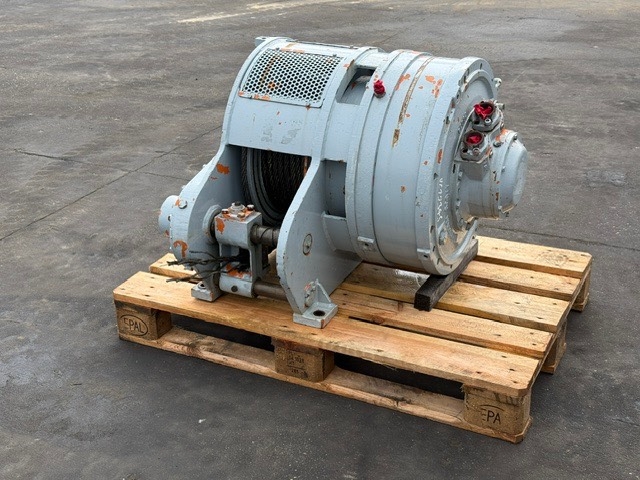 ZOELLER MACTAGGART SCOTT WINCH MARINE