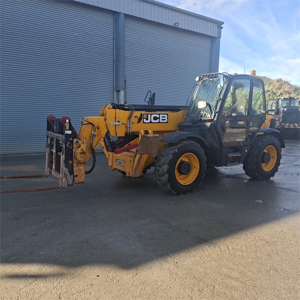 Chariot télescopique JCB 540-140 — occasion 2021