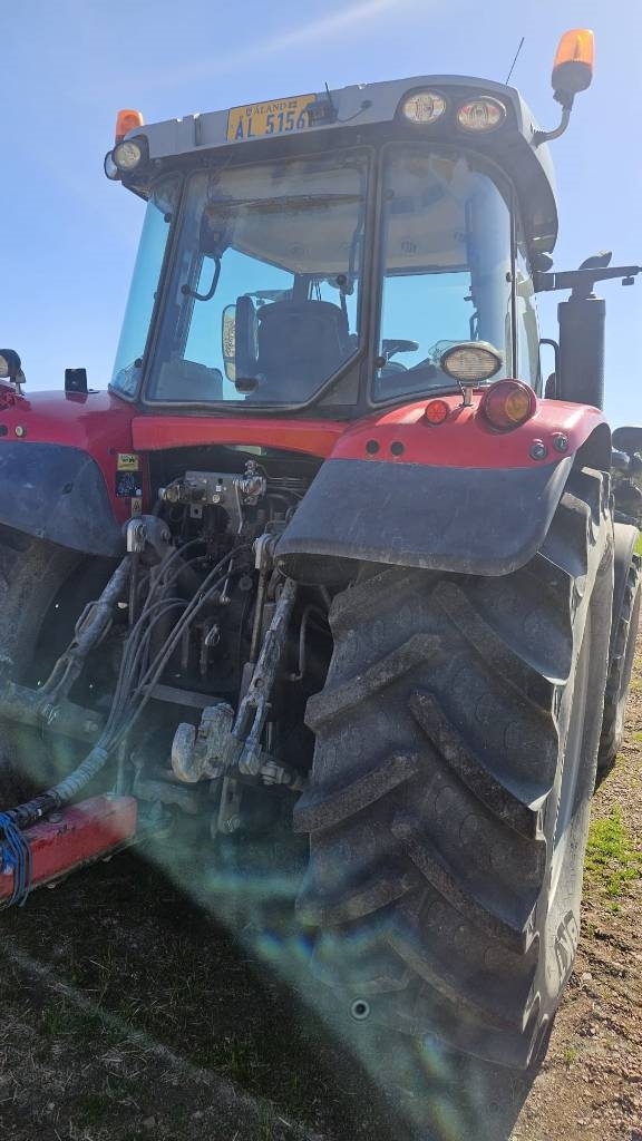 Massey Ferguson 6715