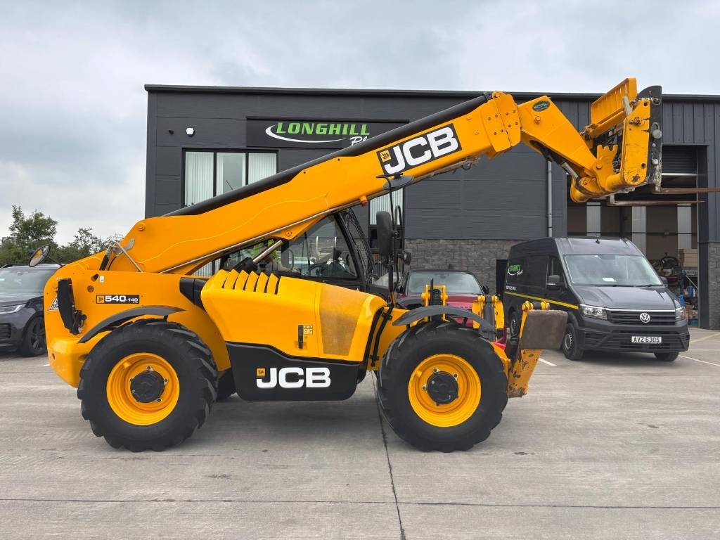Chariot télescopique JCB 540-140 — occasion 2022, 4 300 h