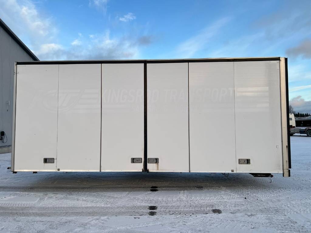 SKAB (Specialkarosser) sivuaukeava kuormakori