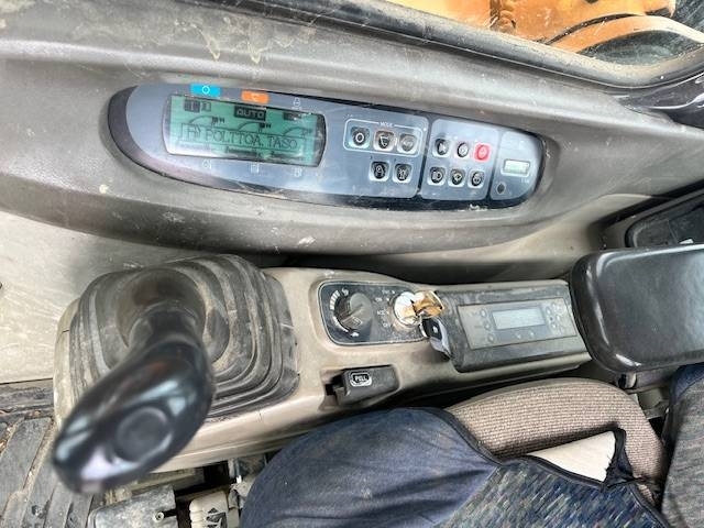 CASE CX 210 LC / دلو الإمالة والموصل والشحوم وما إلى ذلك kuva 15