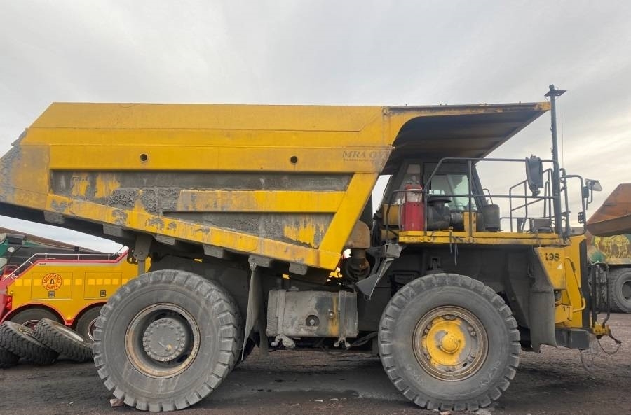 Komatsu HD405-7