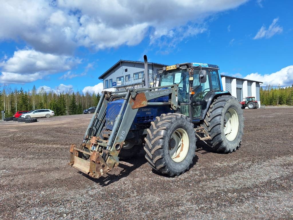 Valtra Valmet 6900