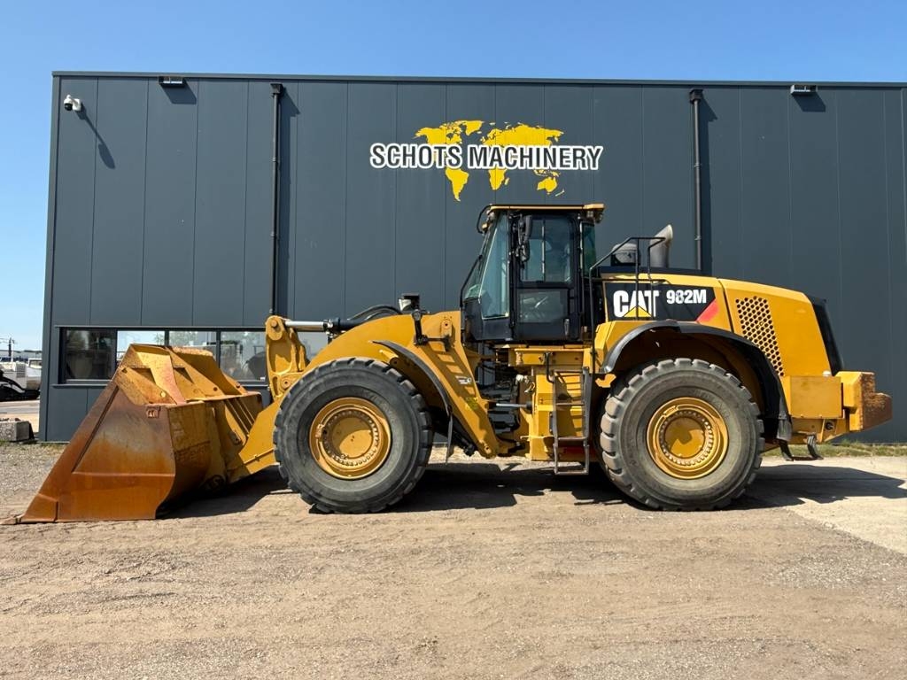 CAT 982 M