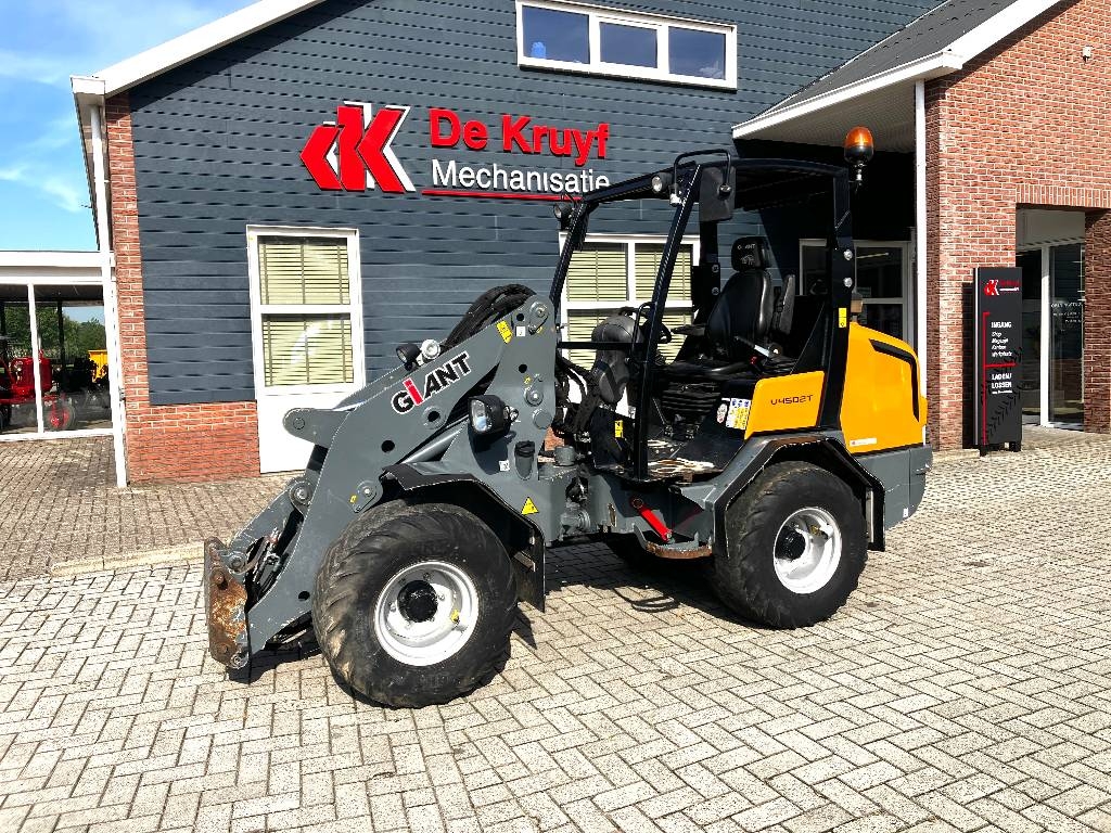 GiANT V4502 T