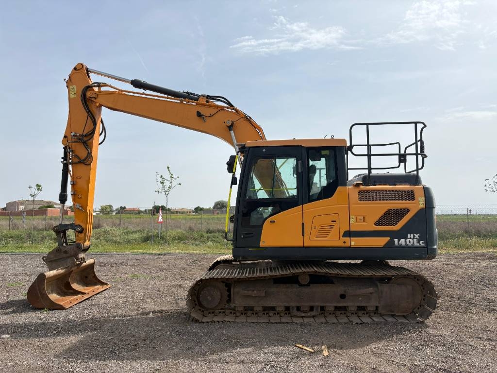 Hyundai HX 140LC
