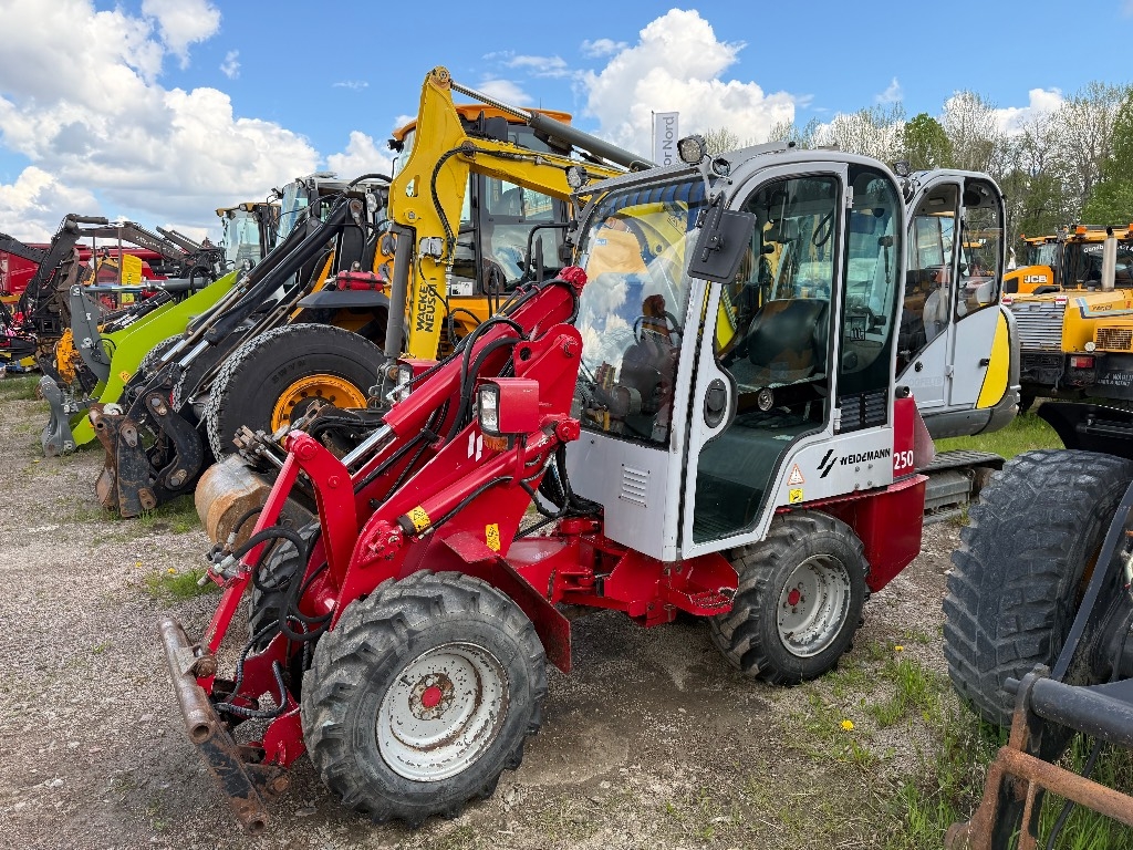 Weidemann 1250 med hytt