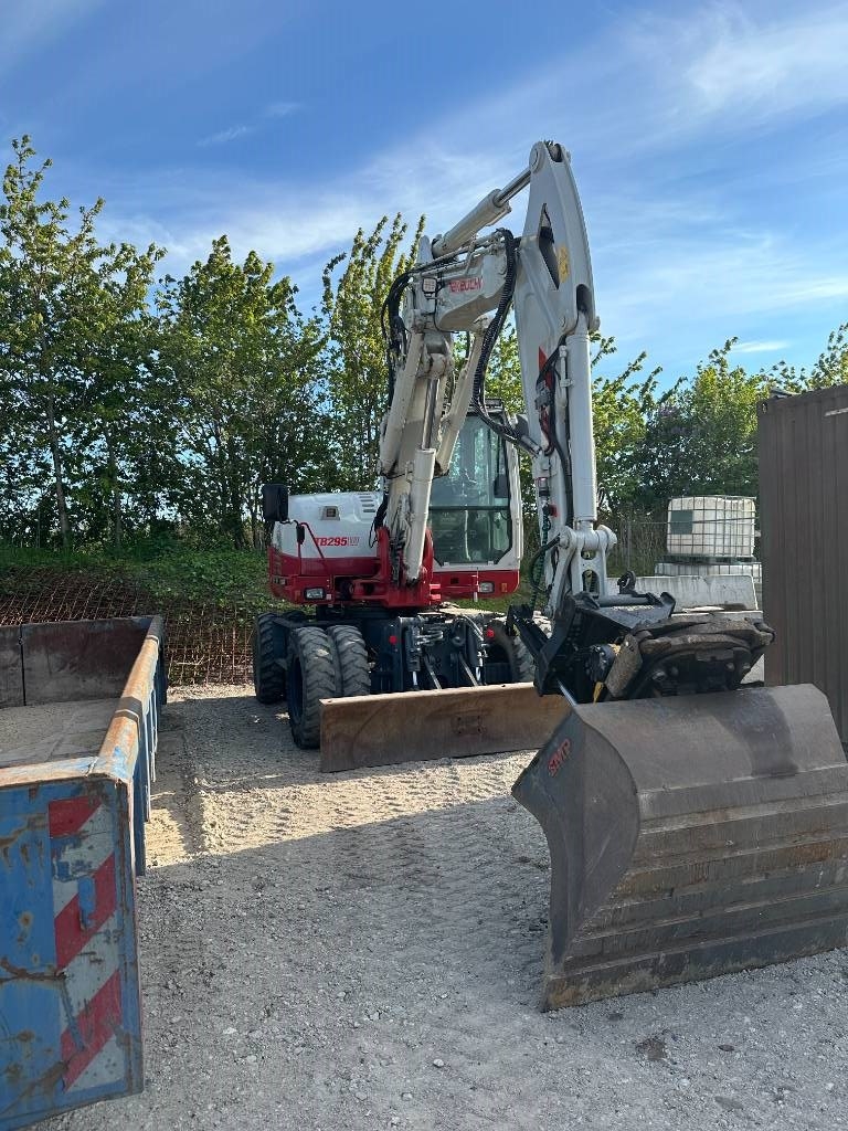 Takeuchi TB 295 W