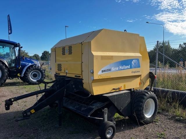 Presse à balles rondes New Holland BR 6090 RC — occasion