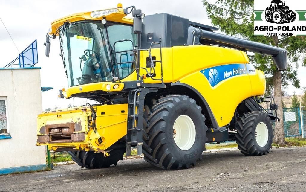 Moissonneuse-batteuse New Holland CR 9060 - 2008 - 2554 h + HEDER 6,09 M — occasion 2008, 2 554 h