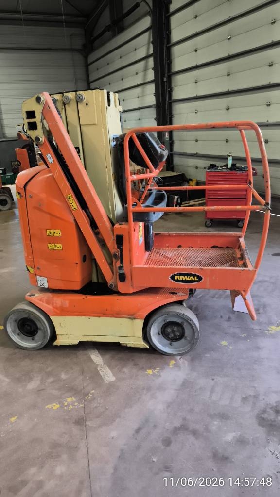 JLG Toucan 8 E