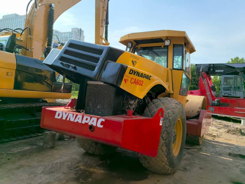 Rouleau monocylindre Dynapac CA602D — occasion 2020, 1 000 h