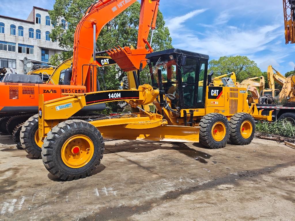 Niveleuse Caterpillar 140 H — occasion 2025, 140 h