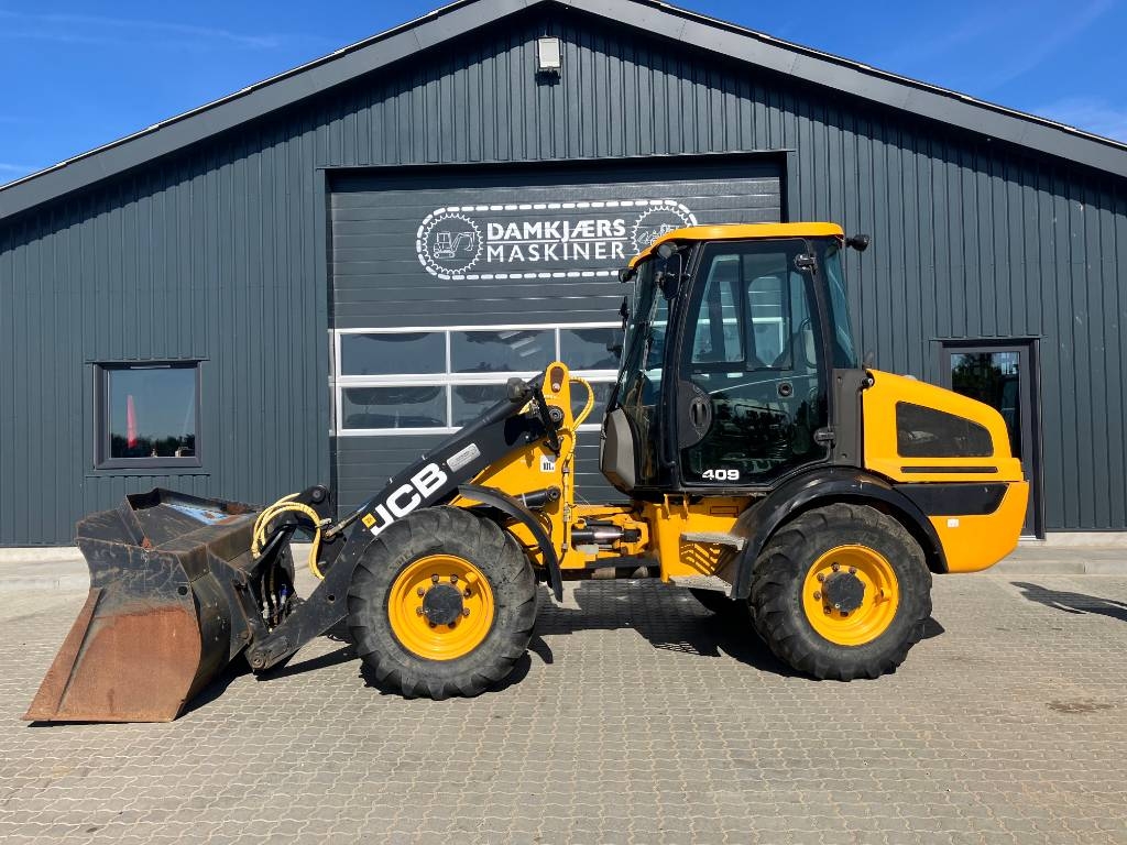 JCB 409