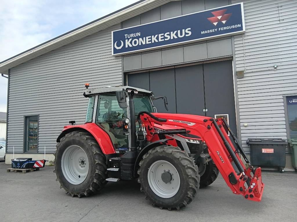 MF 5S.145 Dyna-6 EFFICIENT