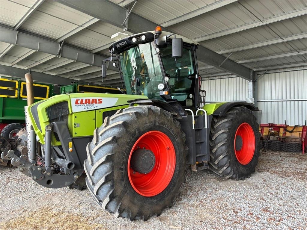 CLAAS Xerion 3800 TRAC VC