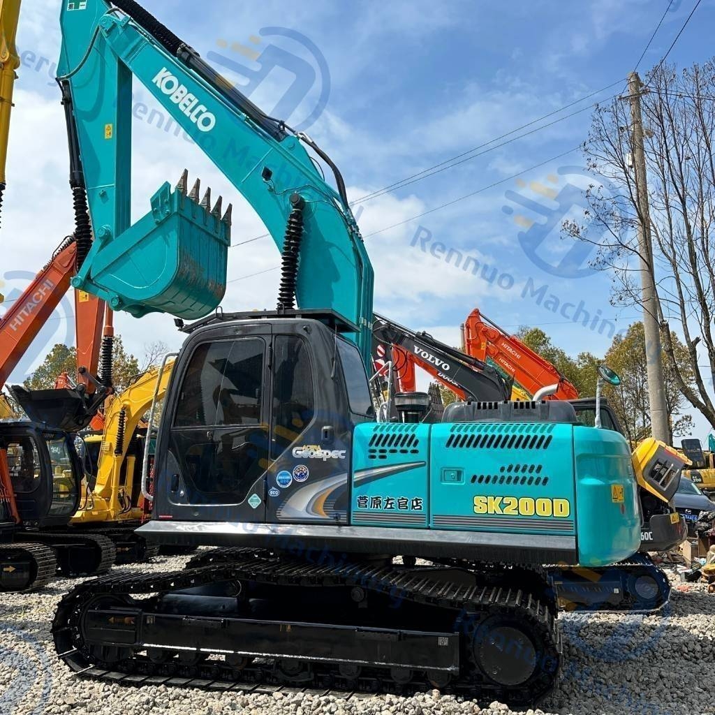 Pelle sur chenilles Kobelco SK 200 — occasion 2024, 530 h