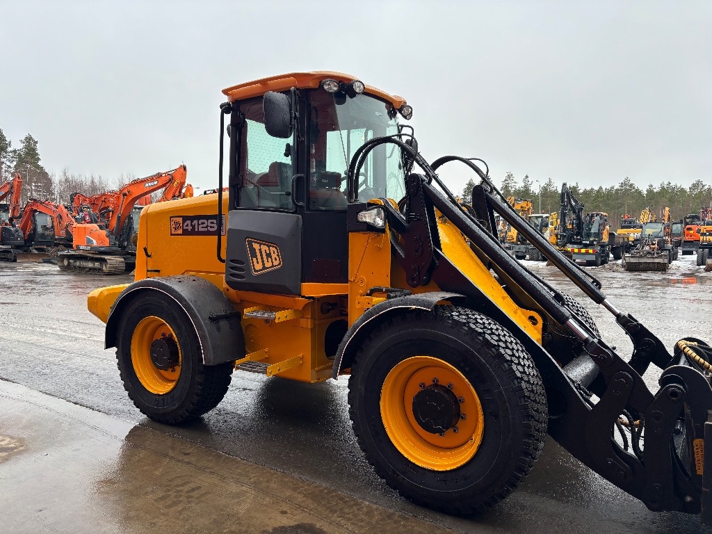 JCB 412 S Agri / Myyty. Sold kuva 6
