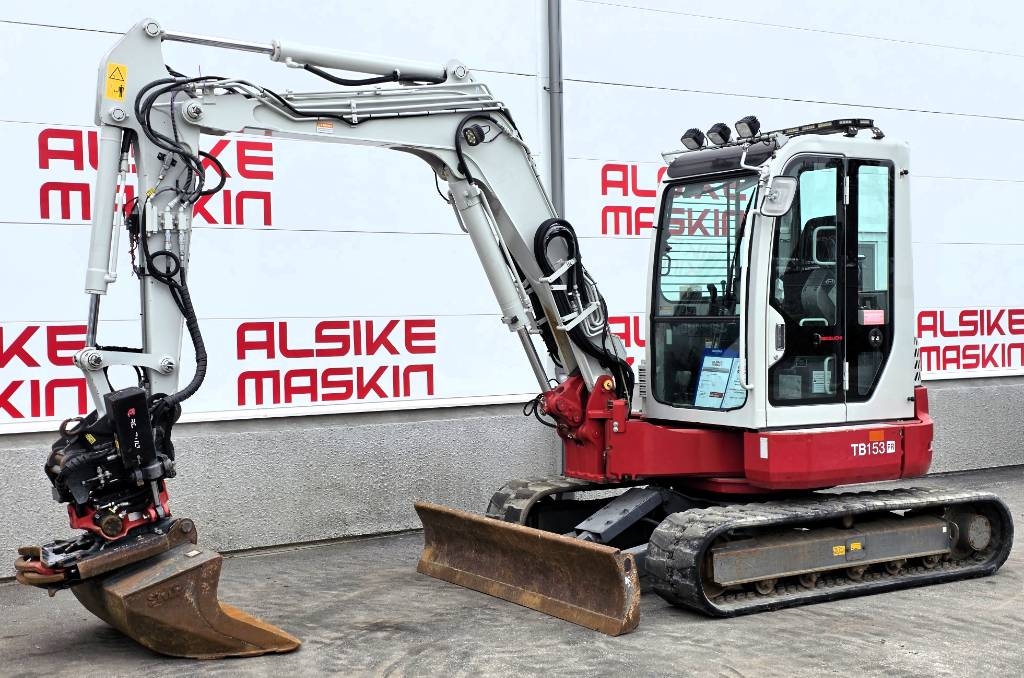 Takeuchi TB 153 FR