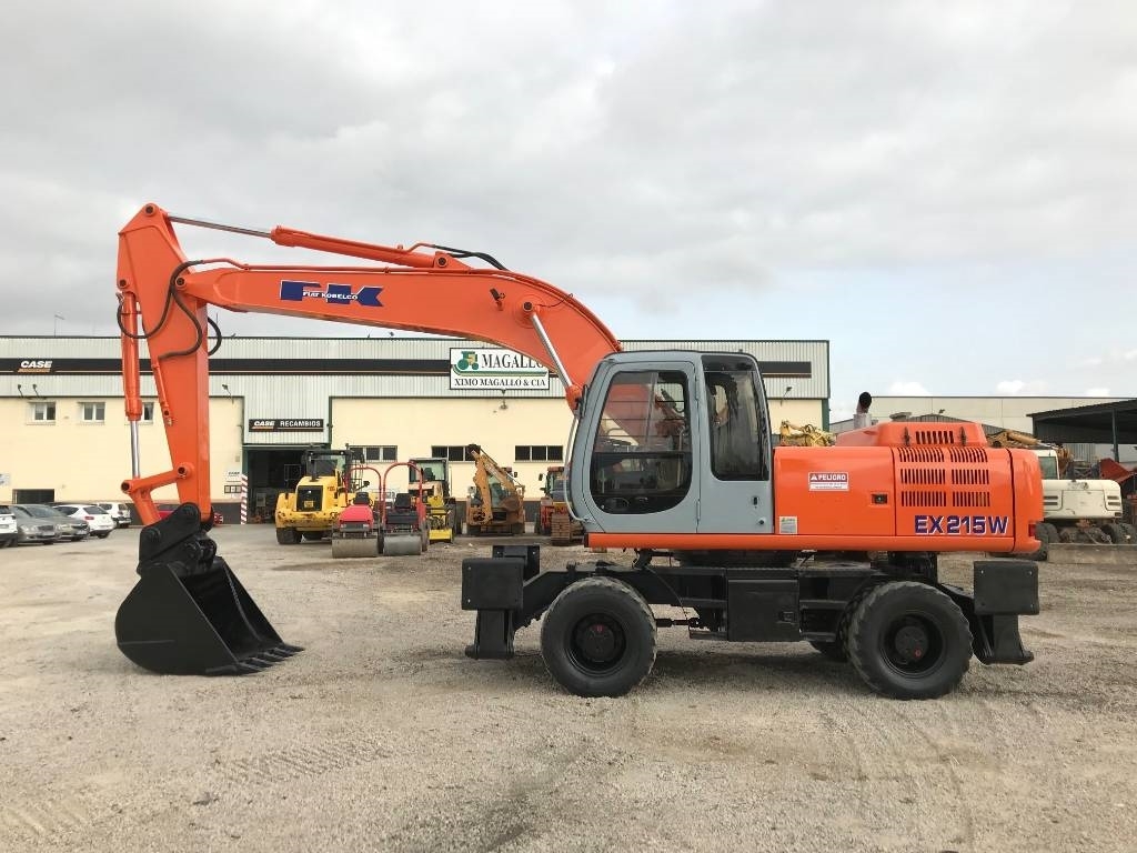 Fiat-Kobelco EX215W