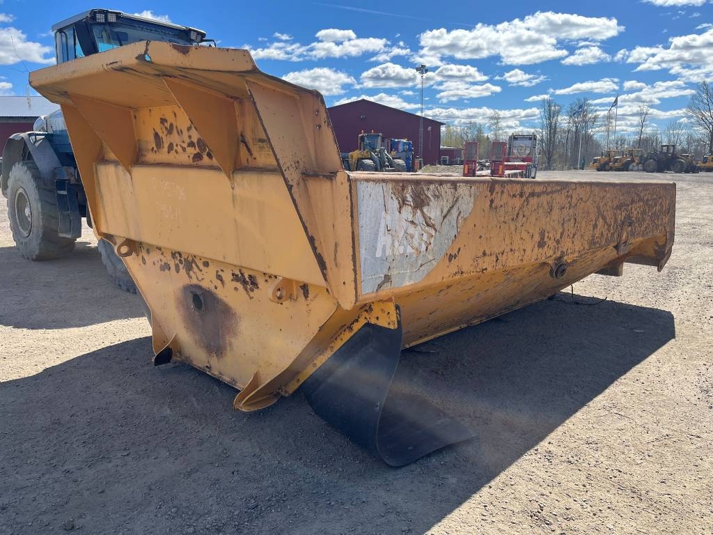 Volvo A 25 D Flak / Skip