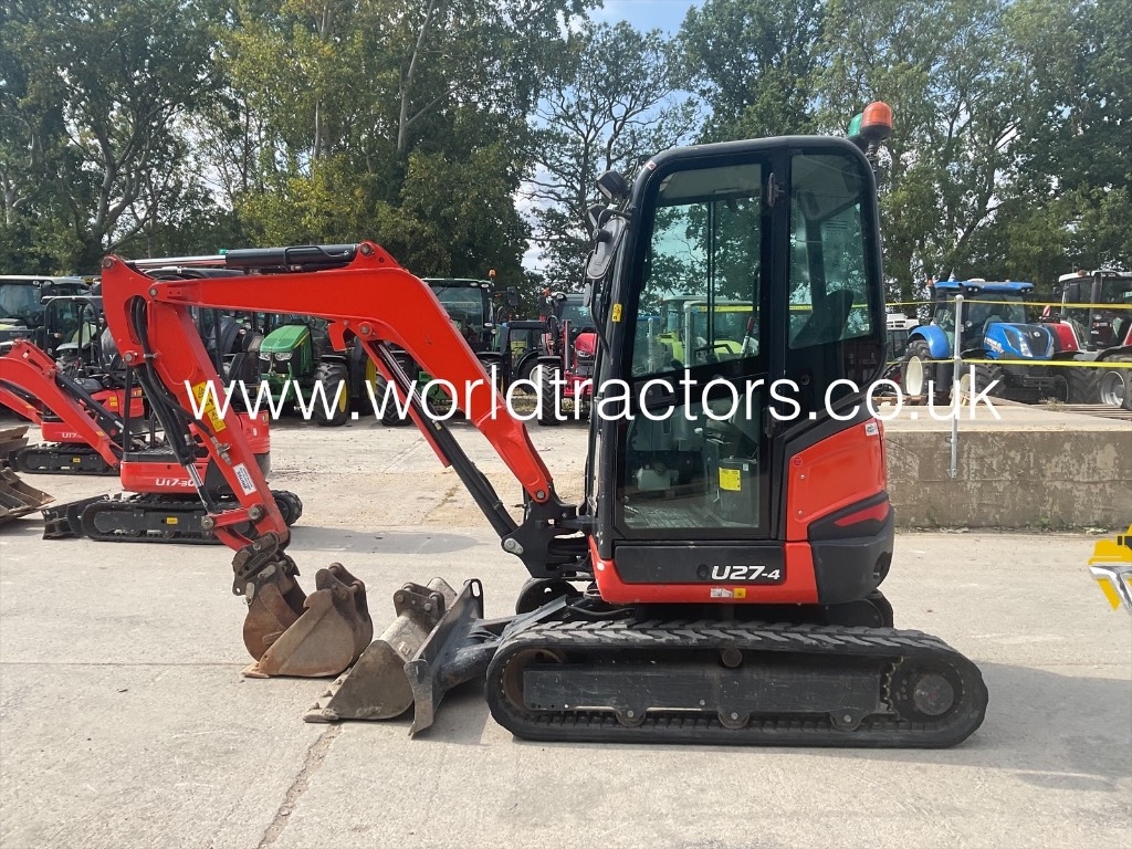 Kubota U 27-4