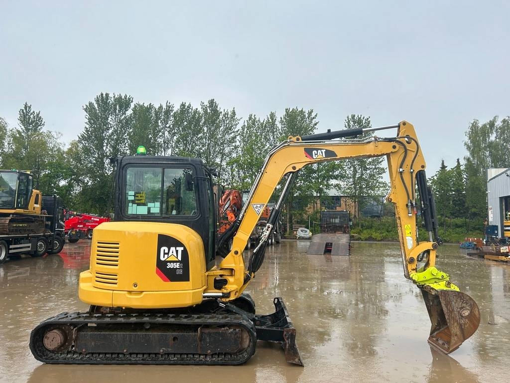 CAT 305 E2