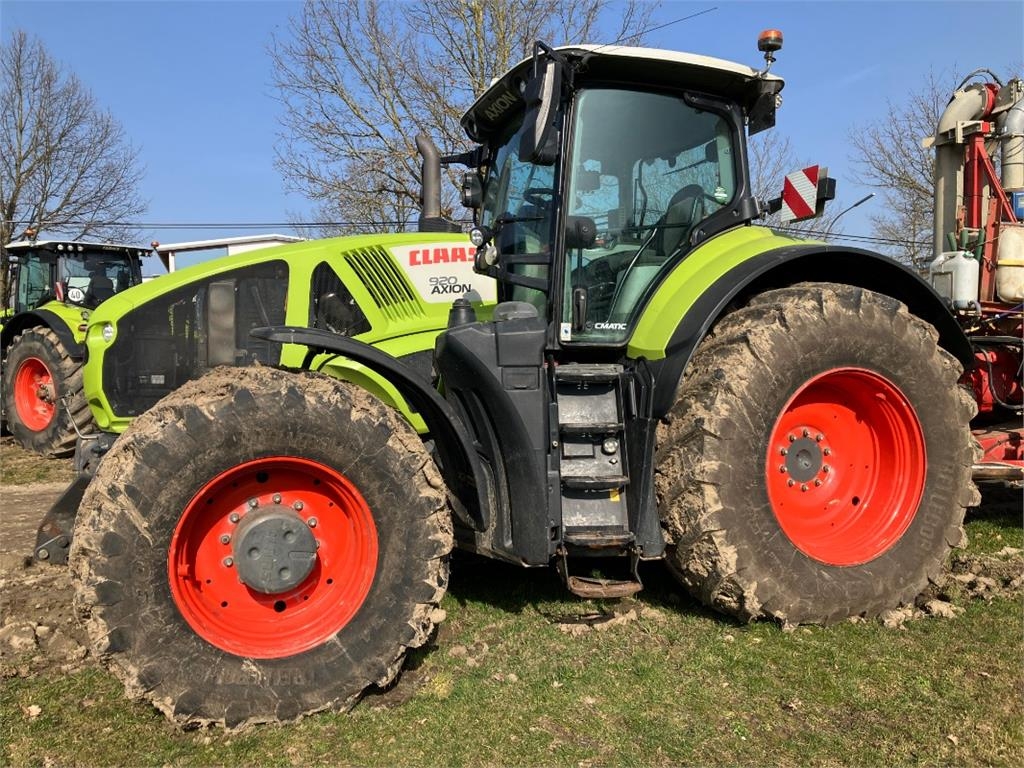 Axion 920