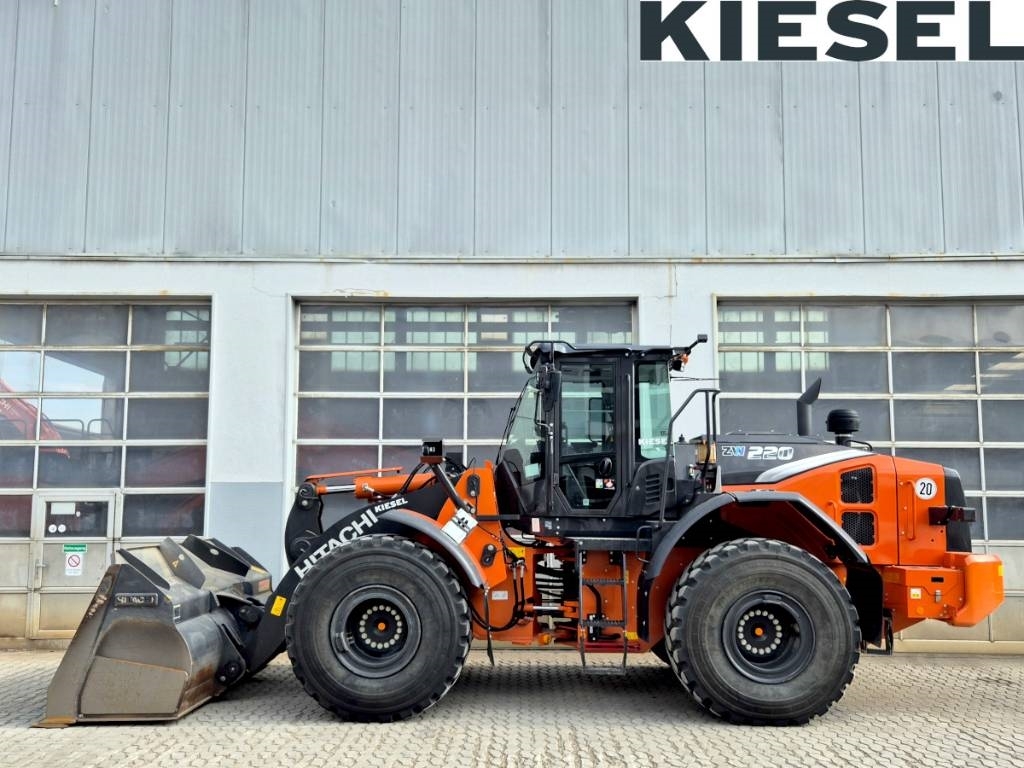 Hitachi ZW 220-7