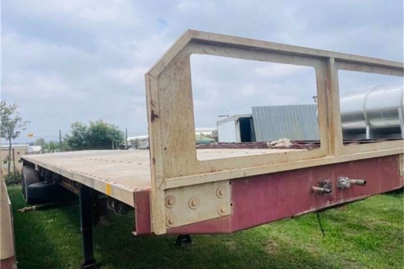 Afrit TRI AXLE FLAT DECK TRAILER