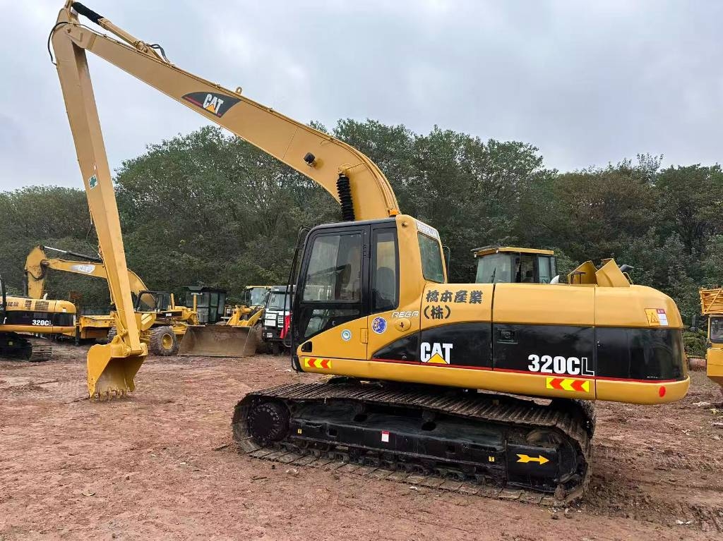CAT 320 C L