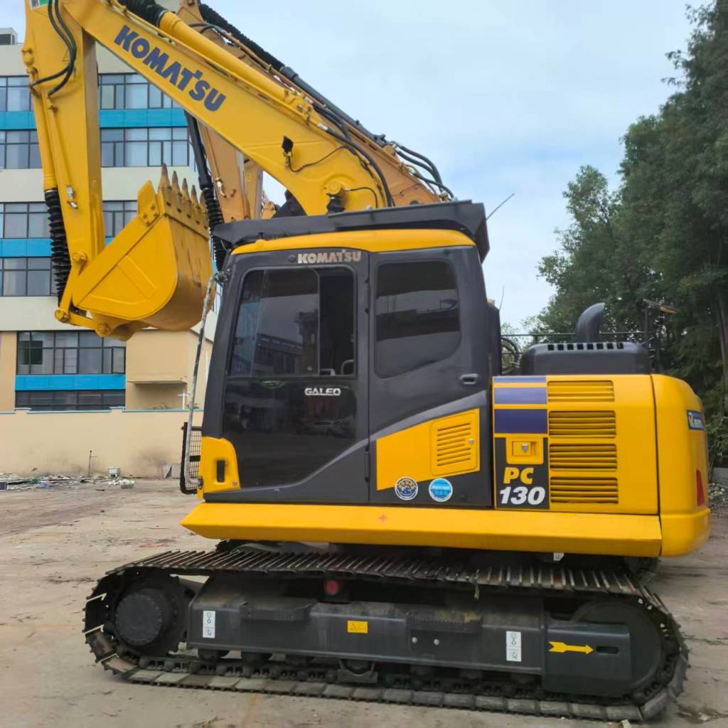 Komatsu PC 130
