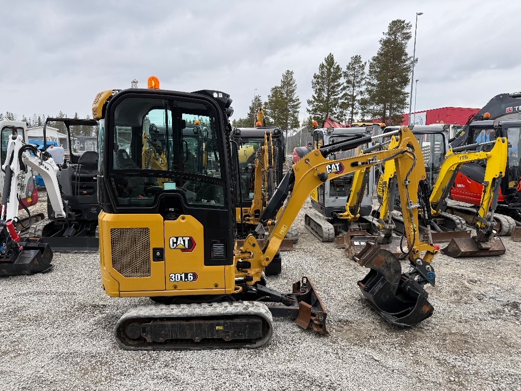 CAT 301.6
