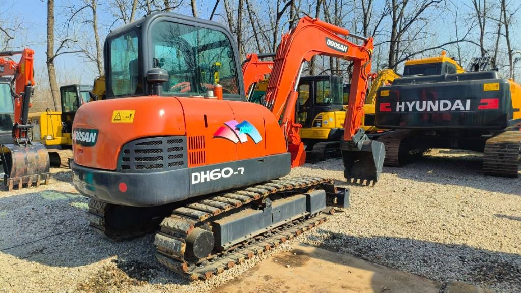Doosan DH 60