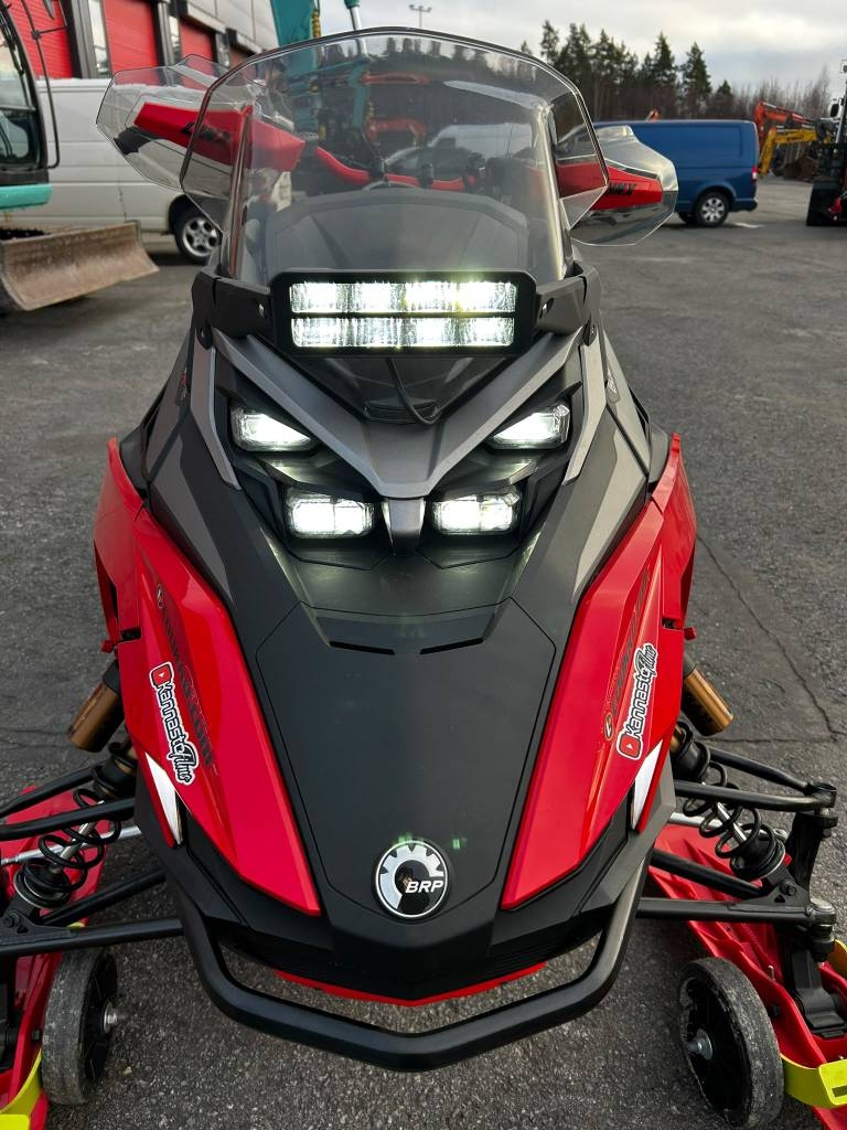 Lynx Rave 600R e-tec 3500 /Laukut, Lisävalo, Hieno! kuva 12
