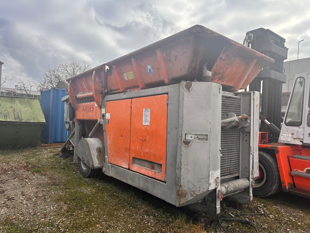 Broyeur de déchets Arjes VZ 750D — occasion 2012, 6 950 h