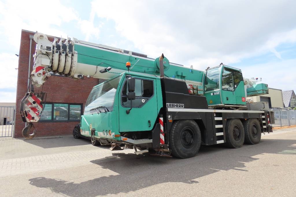 Liebherr LTM 1055-3.1