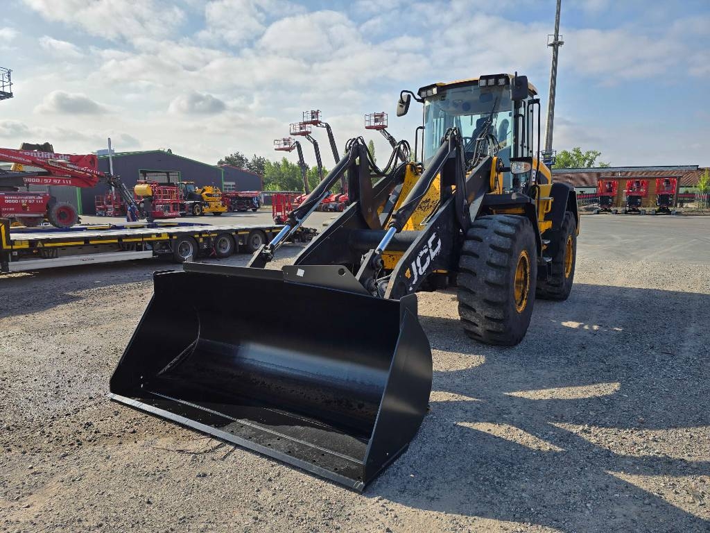 Chargeuse sur pneus JCB 437 ht SHL — occasion 2019, 6 900 h