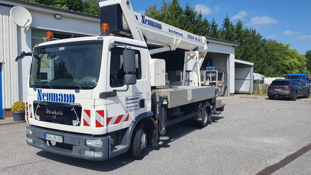 Camion nacelle Ruthmann T 285 — occasion 2011