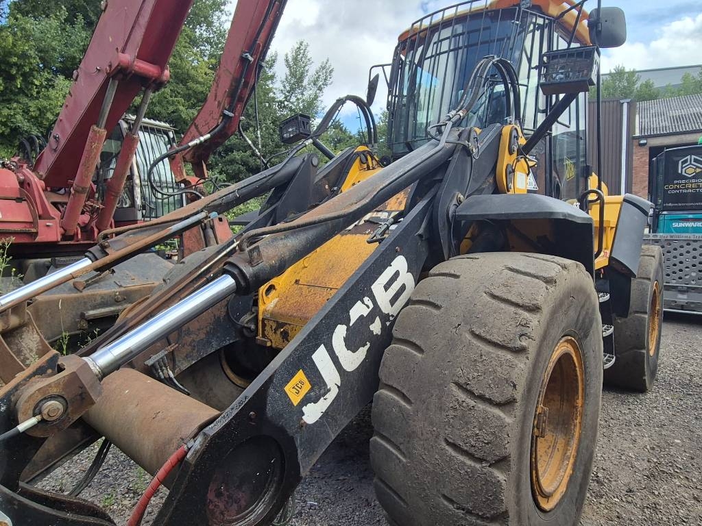 JCB 437 HT